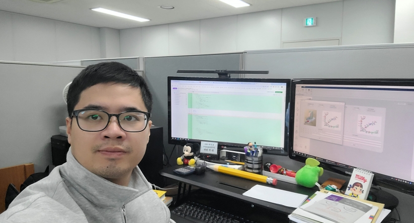 Dr. Nguyen Quoc Khanh of the Dept. of Ultra-precision Machines and Systems, KIMM